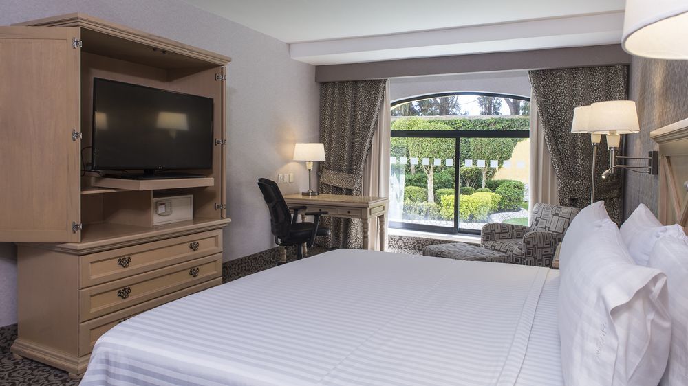 Holiday Inn Express & Suites Queretaro By Ihg Esterno foto